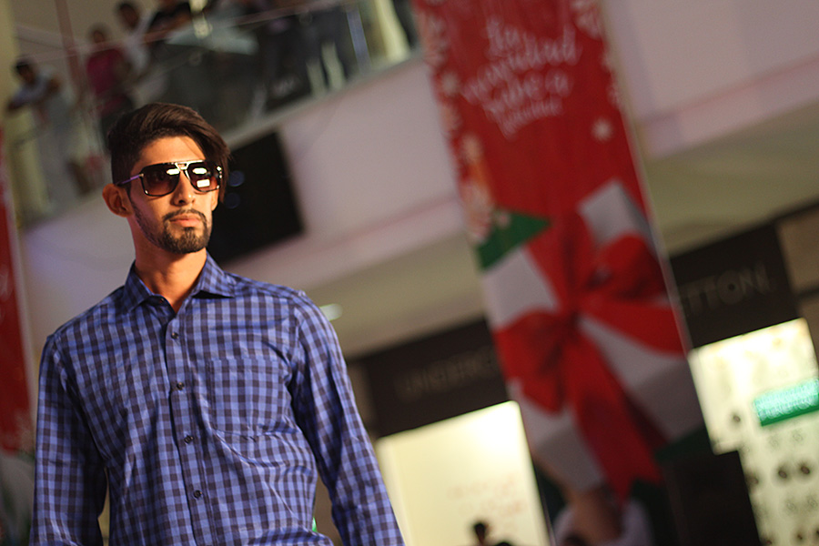 Pasarela-modelo-rinaldimolina